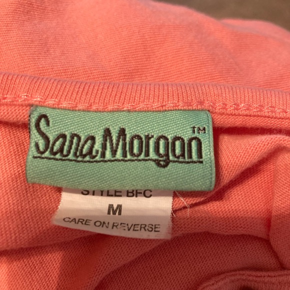 Size Medium Womens top Sara Morgan sequins on front - Picture 4 of 4